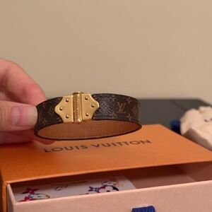 Louis Vuttion Bracelet
